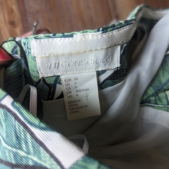 H&M romper - Picture 2 of 3